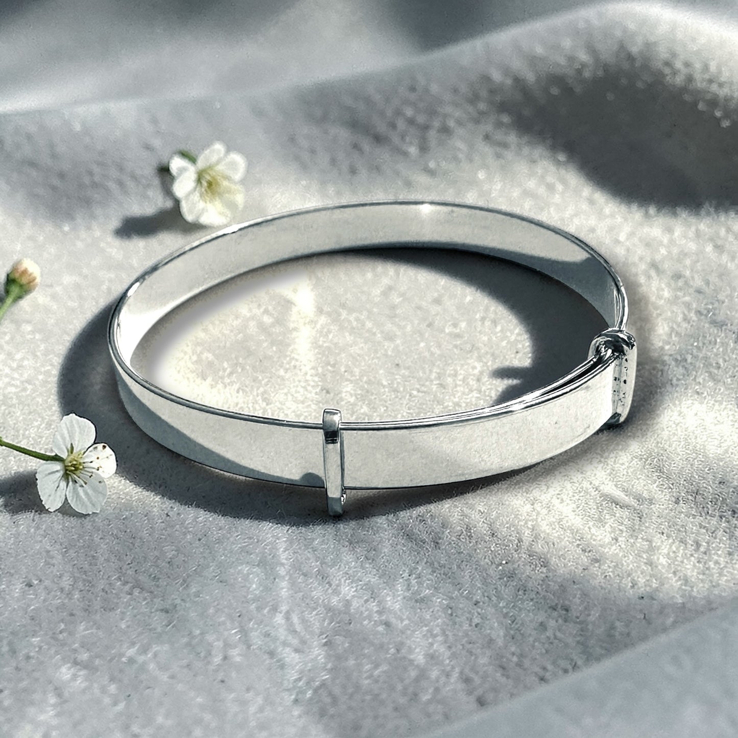 NZ made Sterling Silver Plain Expandable Baby / Childrens Bangle 6.5mm