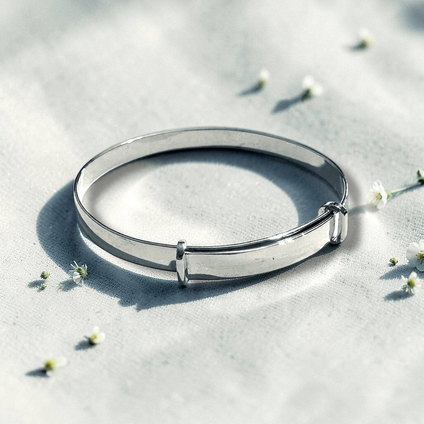 NZ made Sterling Silver Plain Expandable Baby / Childrens Bangle 4mm