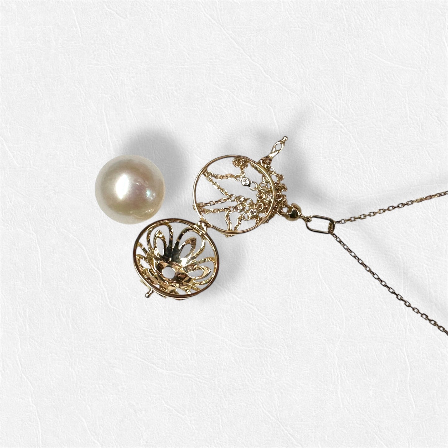 LOVE in PARIS 9ct Gold and Diamond Lavalier Necklace